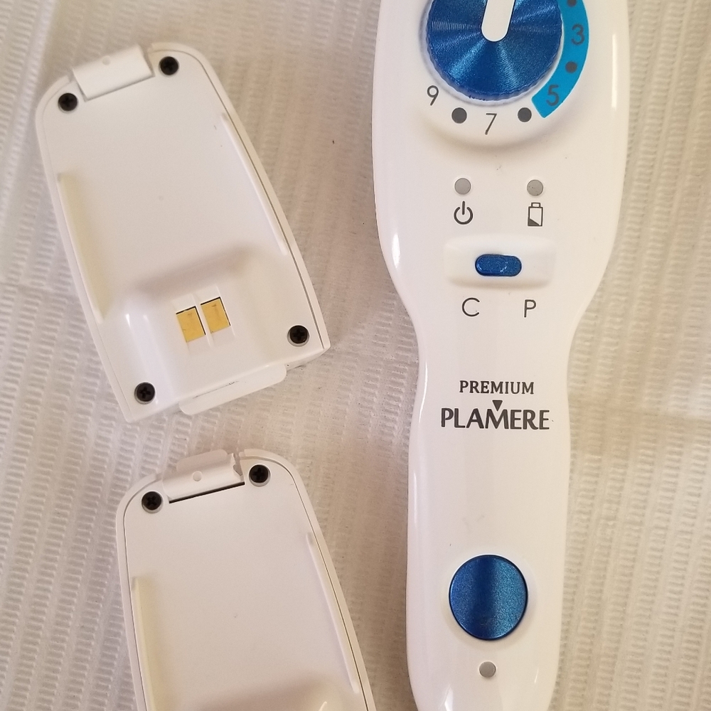 PLAMERE Premium Esthetic Multi-Plasma Device w/ 2 batteries, tips, charging cord